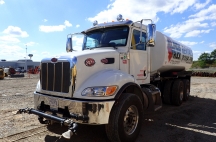 2019 Peterbilt 348