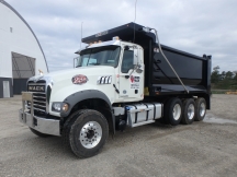 2018 Mack GU713 Tri Axle