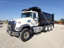 2018 Mack GU713 Tri Axle