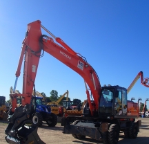 2013 Hitachi ZX220W-3 Wheeled