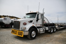 2019 Peterbilt 567 Tandem Semi